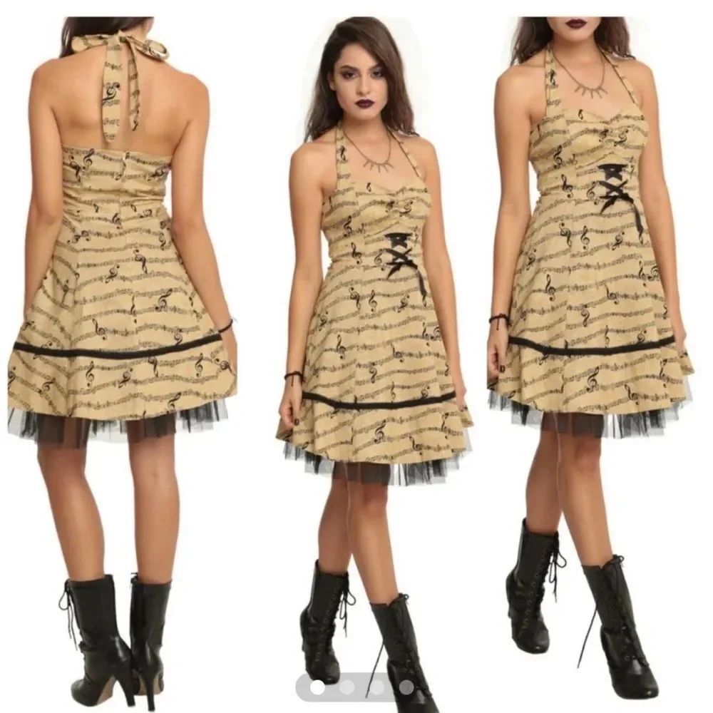 Hot Topic music note dress size small